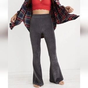 Aerie Groove On Ribbed Velour Flare Pants Size Large